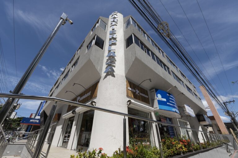 S¢lida Cartier Plaza 010